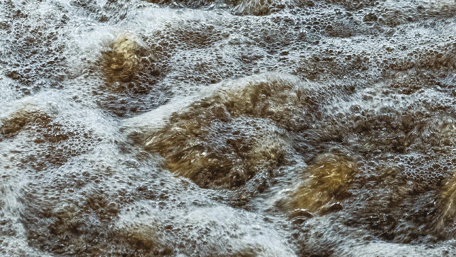 Wasserfilterung mit Blähton